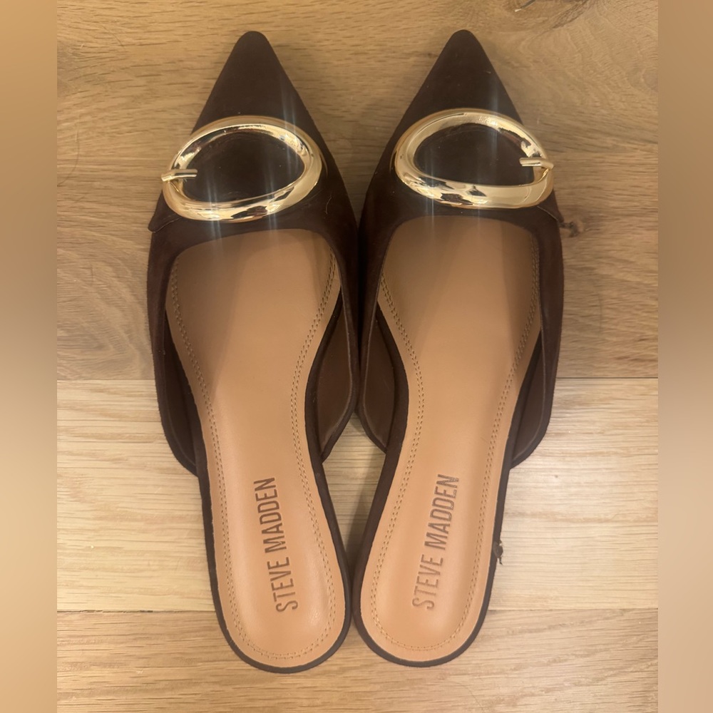Steve Madden Ira Dark Brown Mules with Gold Buckle Size 7.5
